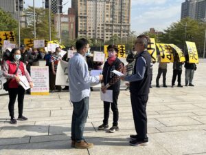 反抗議民眾陳情遞交聯署書支持豐原儲能建置 盼台中市府依法行政推動建設
