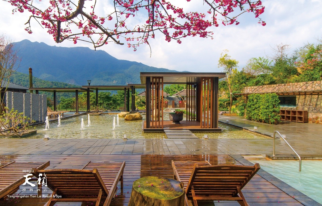 群山圍繞的優閒環境 最能體驗泡湯的身心靈療癒 (圖/陽明山天籟渡假酒店)