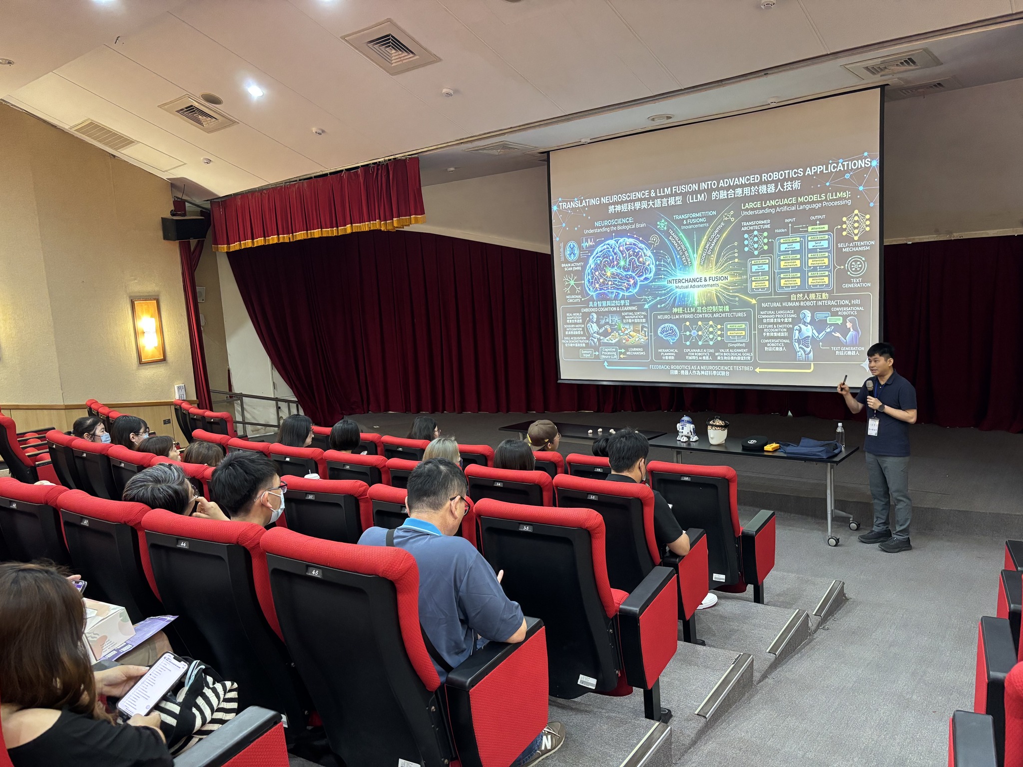 亞大積極推動AI跨域應用,深化研究能量,帶動國際競爭力持續穩健成長。(圖/亞洲大學提供)