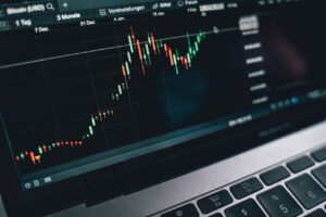 強勢制霸！2026 最強台股主動式ETF出爐：00991A半年神級操盤大賺97%，擊潰大盤橫掃雙冠王