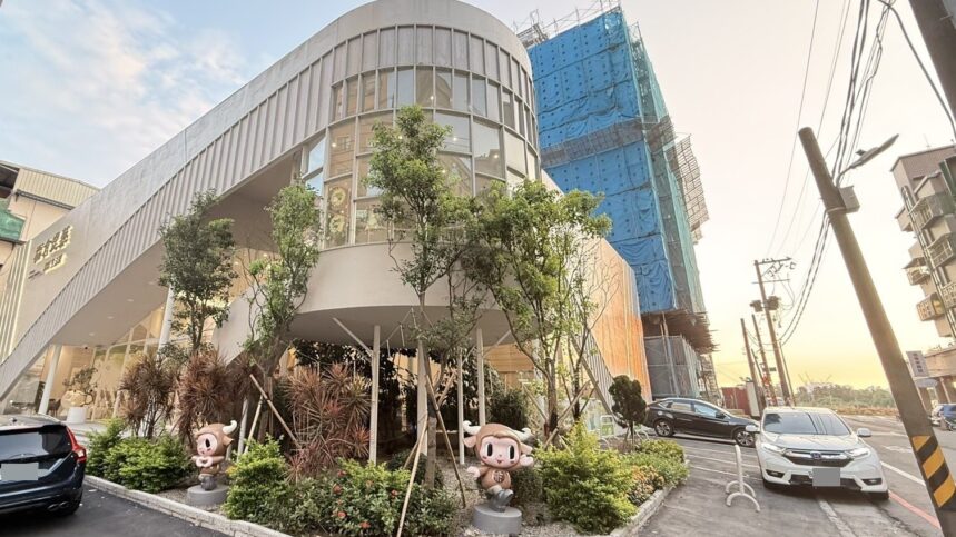 觀1 「福倉埕藝」宣布降價回饋,吸引不少民眾讚許。