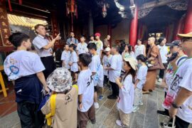 楠西萬佛寺3R兒童領袖營在朝天宮舉辦終極大挑戰。圖/楠西萬佛寺