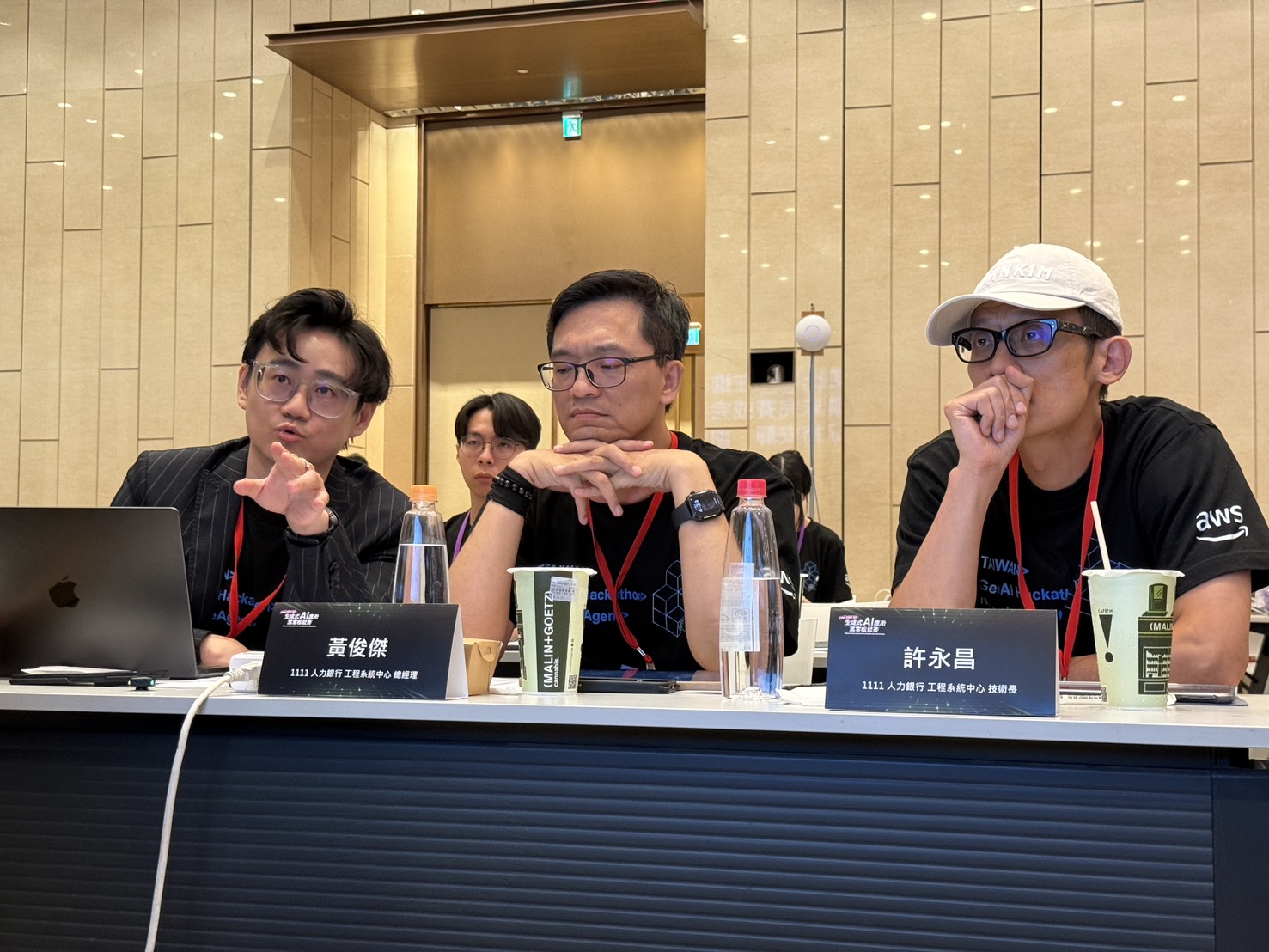黑客松創意超出企業預期!1111評審團:解題關鍵要兼顧效能與使用者體驗 5 S 21815322
