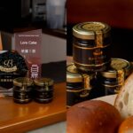 La Rustichella 樂奇雅松露深耕松露產業 40 年，將珍稀義大利食材轉化為適合專業餐飲與居家料理使用的多元風味選擇，臺灣獨家代理東遠國際提供樂奇雅品牌獎牌、海報及貼紙予實際選用樂奇雅頂級松露食材的餐飲及烘焙店家，透過清楚的品牌識別，讓消費者在享用料理時，也能一眼辨識店家所選用的松露食材品牌。